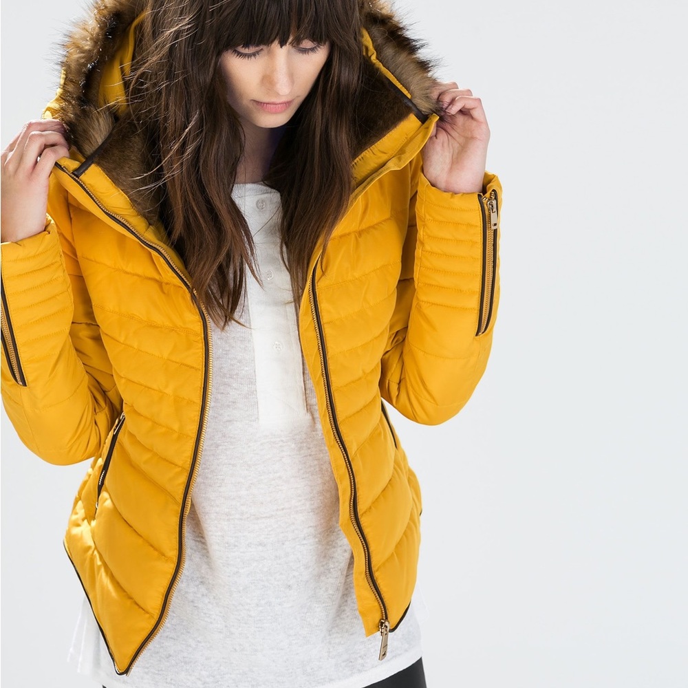 ZARA YELLOW PADDED JACKET FUR COLLAR